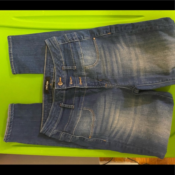 Refugee high waist jeans - Picture 1 of 2